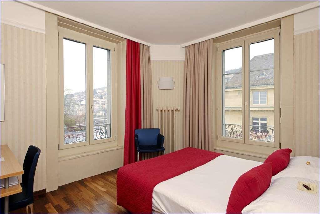 Hotel Alpes & Lac Нюшател Стая снимка