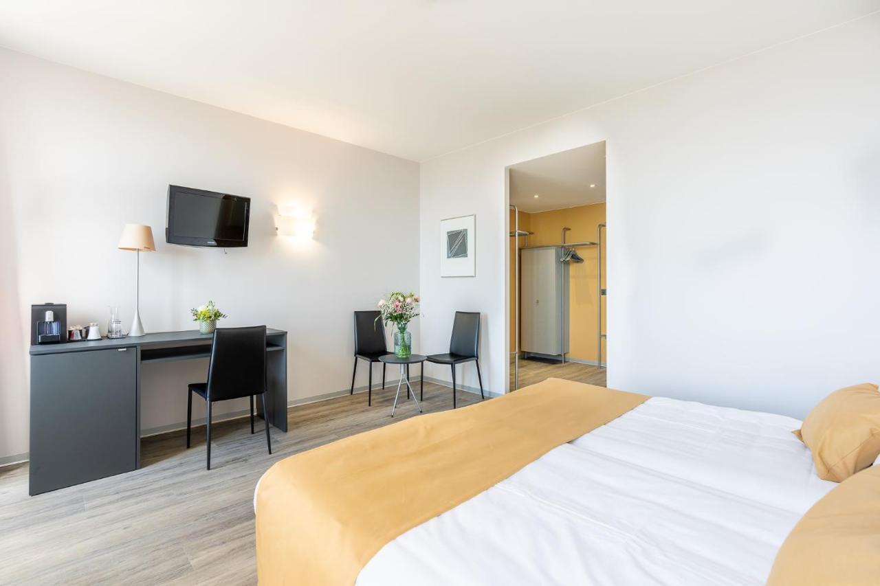 Hotel Alpes & Lac Нюшател Екстериор снимка