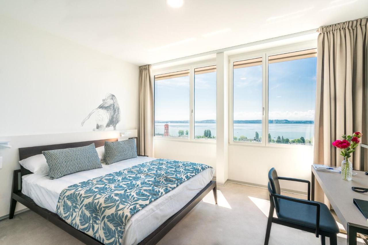 Hotel Alpes & Lac Нюшател Екстериор снимка